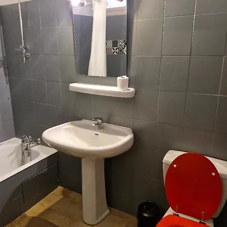 Centre Florent Apartment